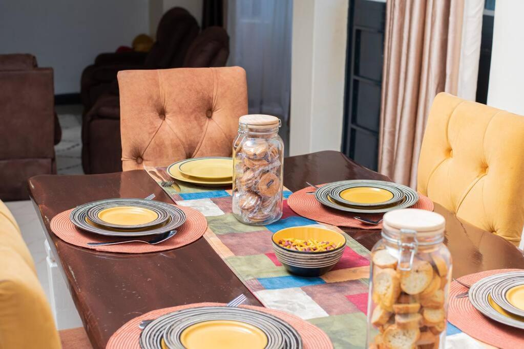 Forget Your Worries In This Serene 5 Bedroom Villa In Ngong 나이로비 외부 사진